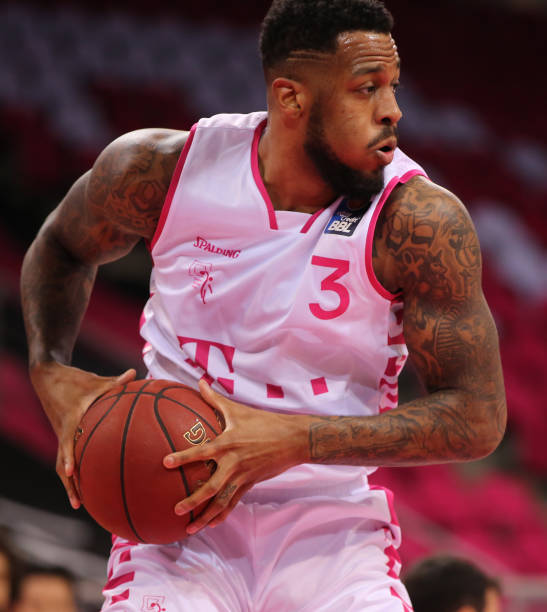 稳扎稳打的 稳扎稳打的